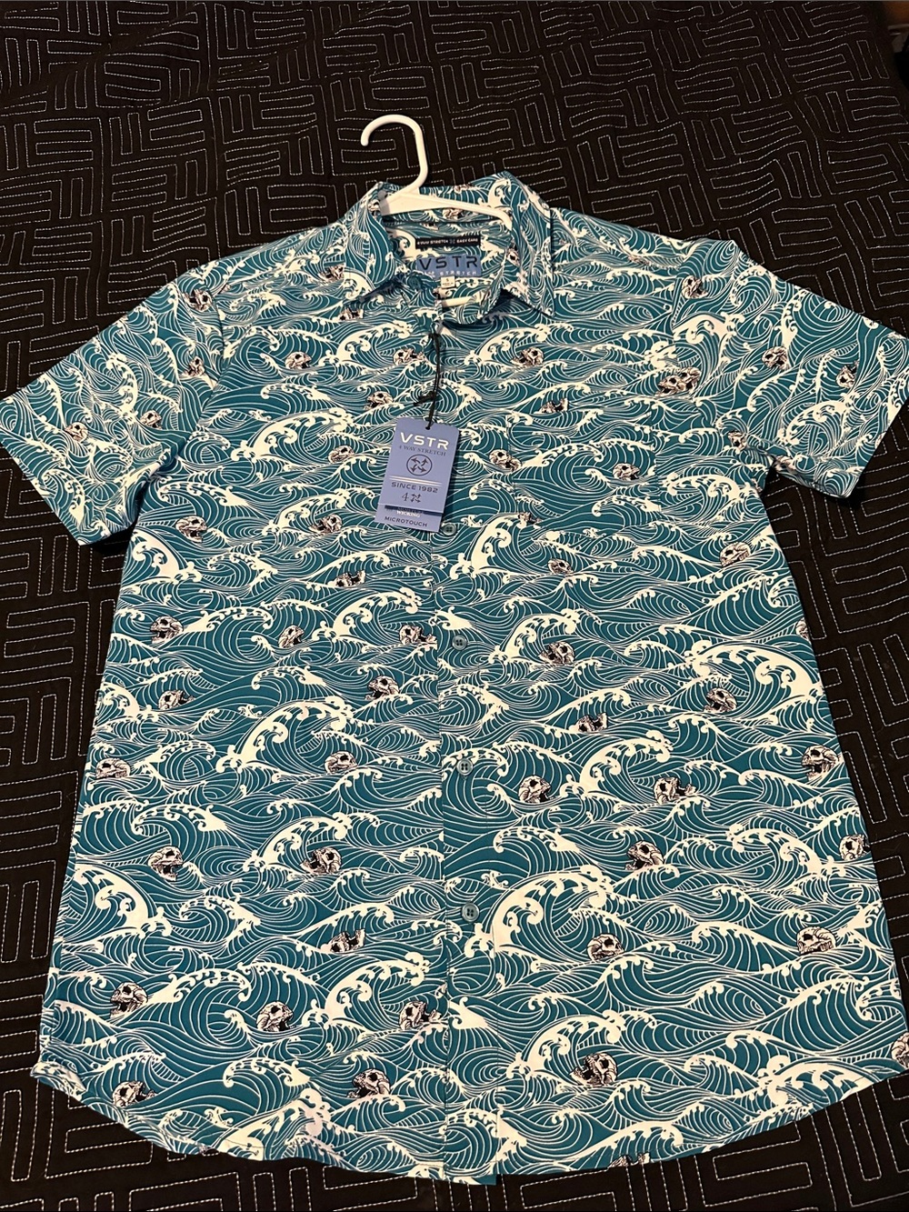 VSTR Men’s Short-Sleeve Skull Polo